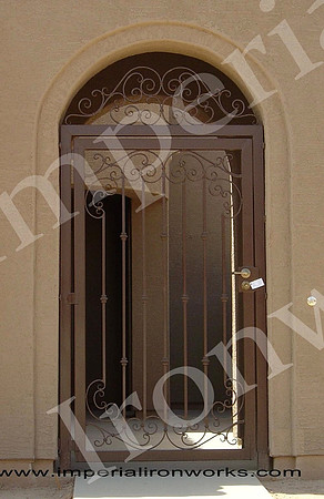 Gate (22)