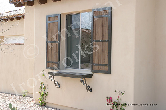 Window Iron (5)