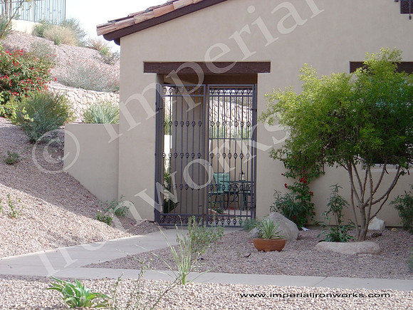 Gate (40)