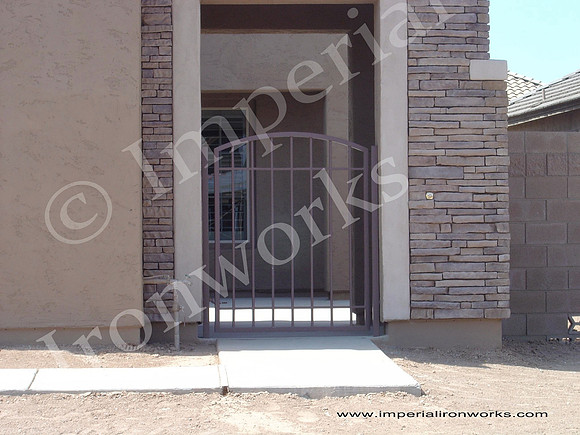 Gate (10)