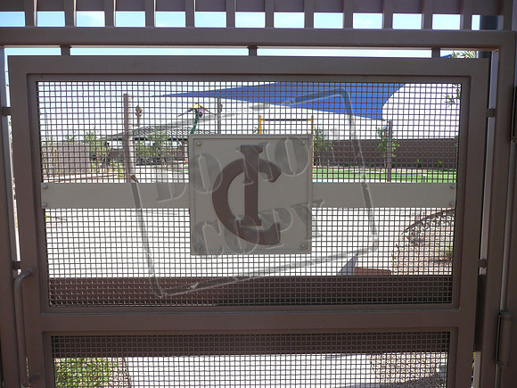 Gate (51)