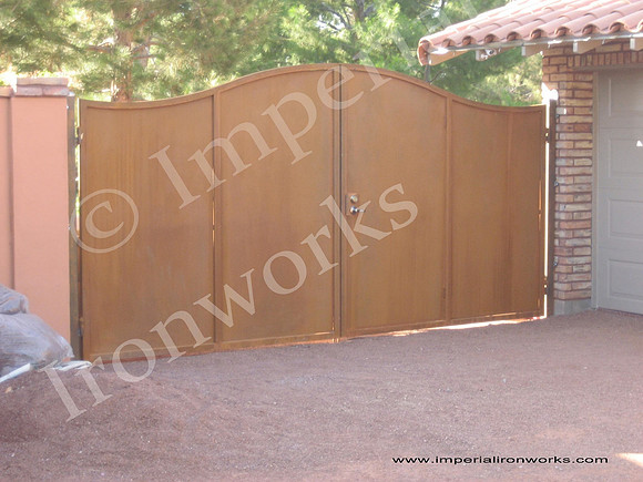 Gate (33)