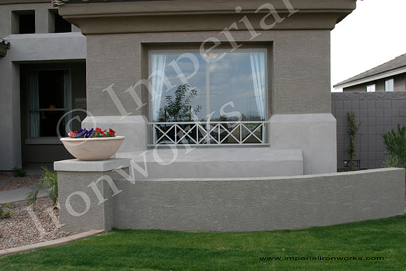 Window Iron (4)